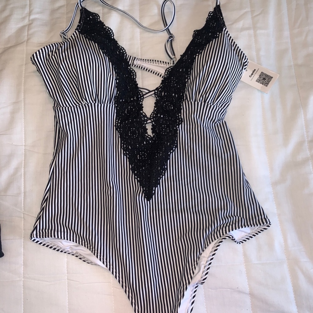 NWT ONE PIECE BLACK AND WHITE STRIPED BIKINI
